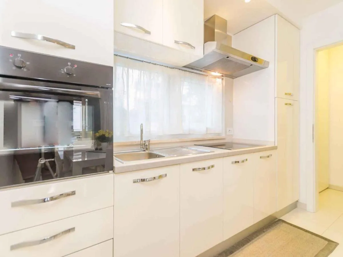 Apartment In Njivice - Insel Krk 42230