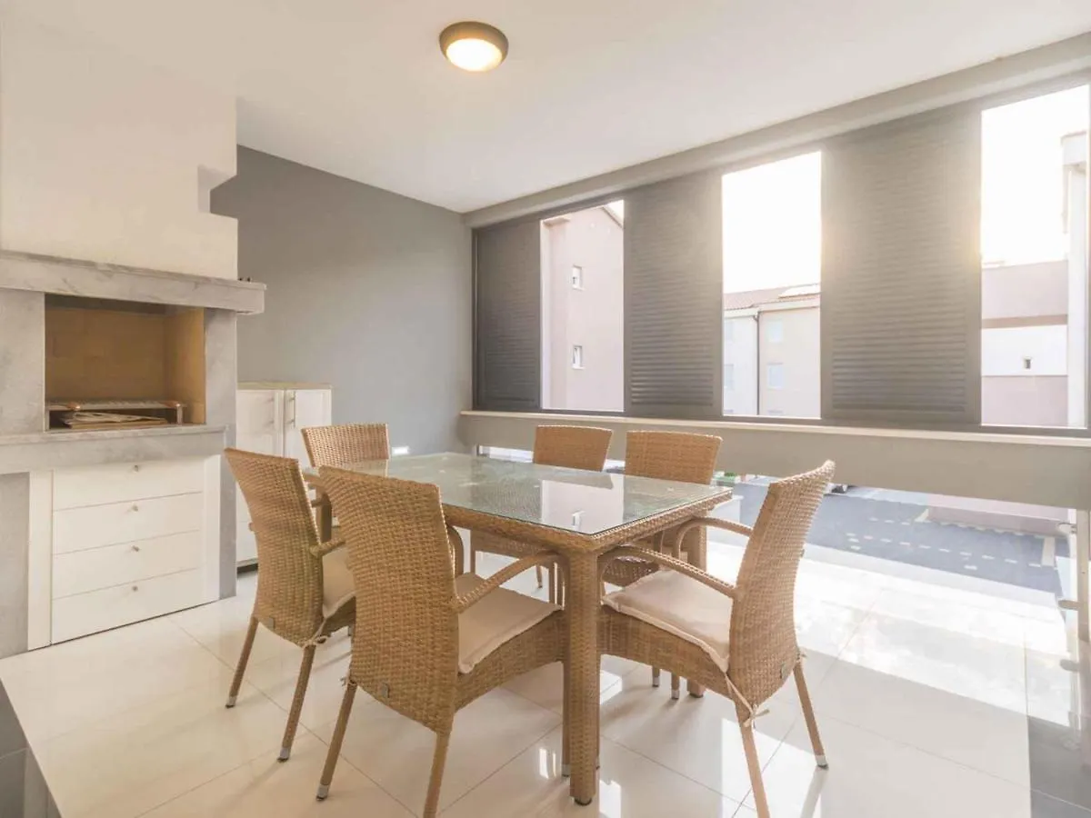 Apartment In Njivice - Insel Krk 42230 Croatia